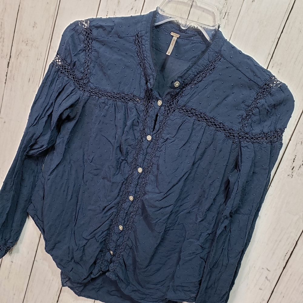 Free People Every Day Girl Swiss Dot Blue Rayon - Picture 4 of 9